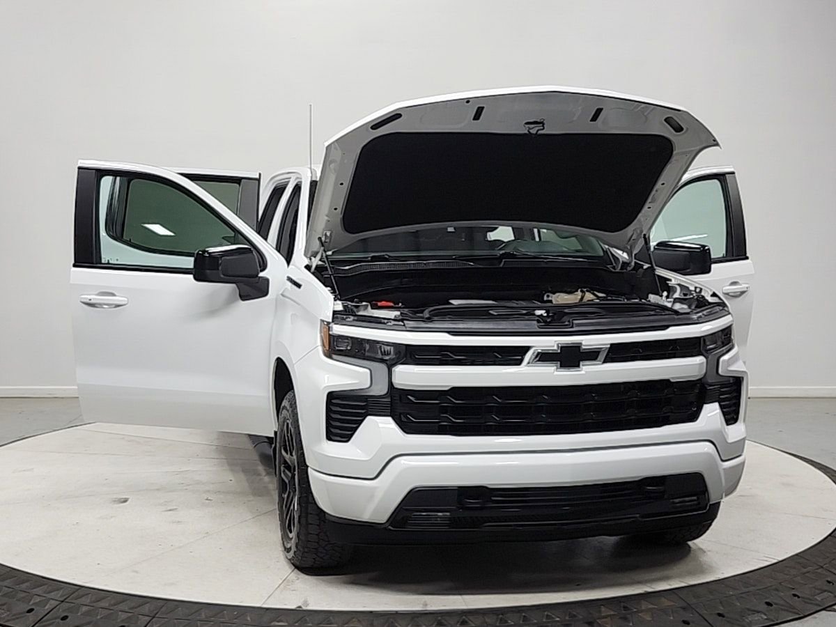 Used 2023 Chevrolet Silverado 1500 RST w/ Rally Edition AWD/4WD image 10