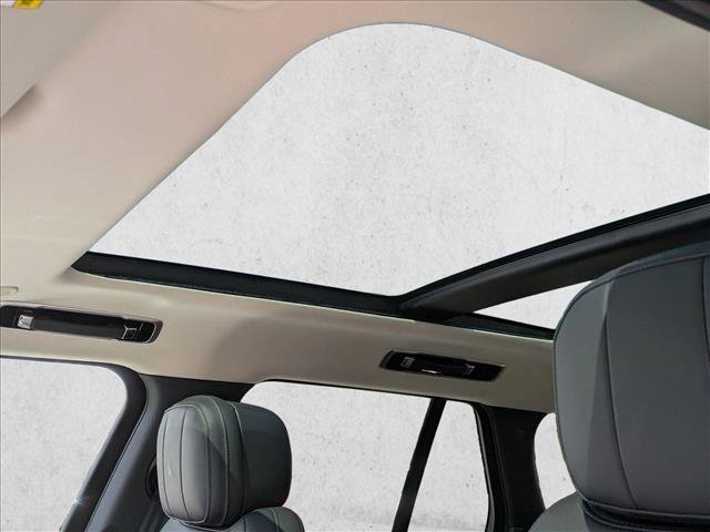 New 2026 Land Rover Range Rover SE AWD/4WD image 15