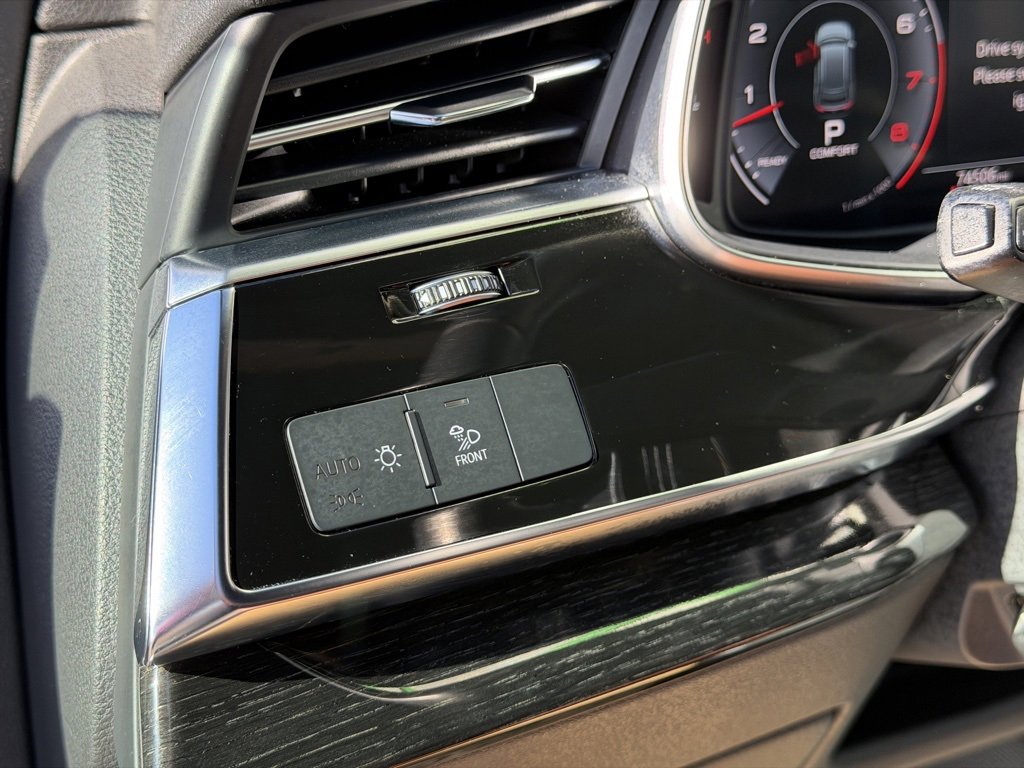 Used 2019 Audi Q8 Premium Plus w/ Premium Plus image 23