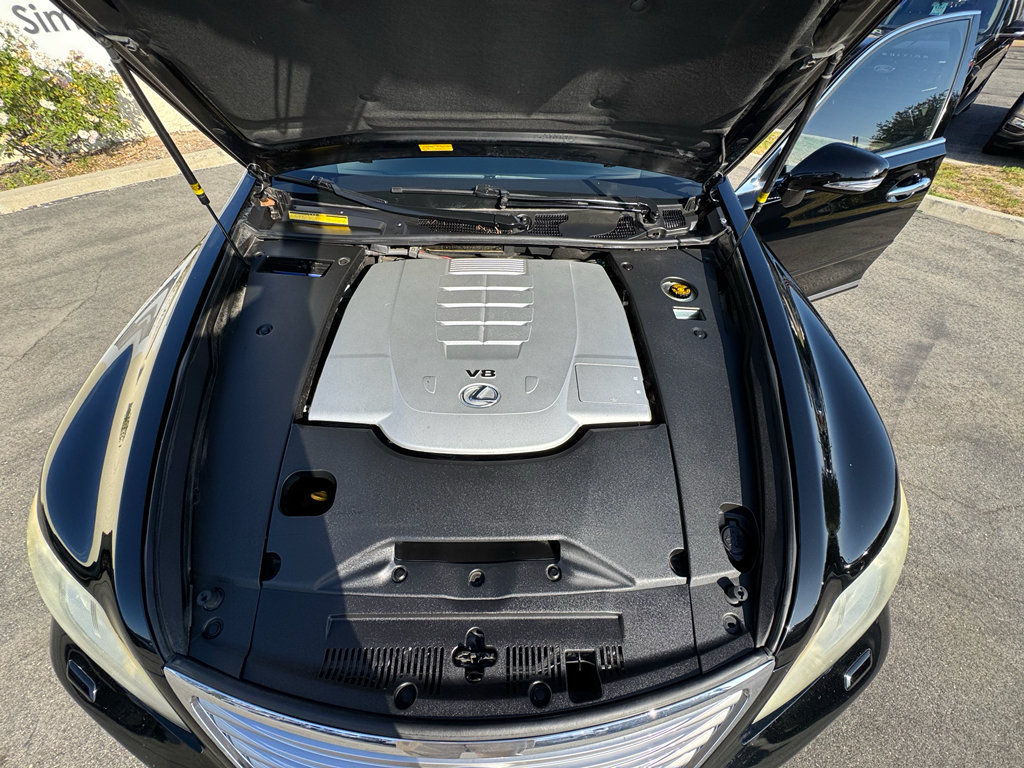 Used 2011 Lexus LS 460 w/ Comfort Pkg RWD image 27
