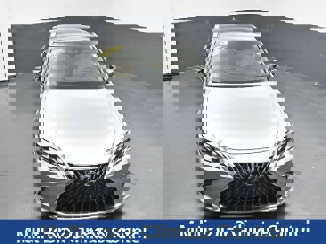 Used 2022 Lexus ES 350 Ultra Luxury w/ Accessory Package image 19