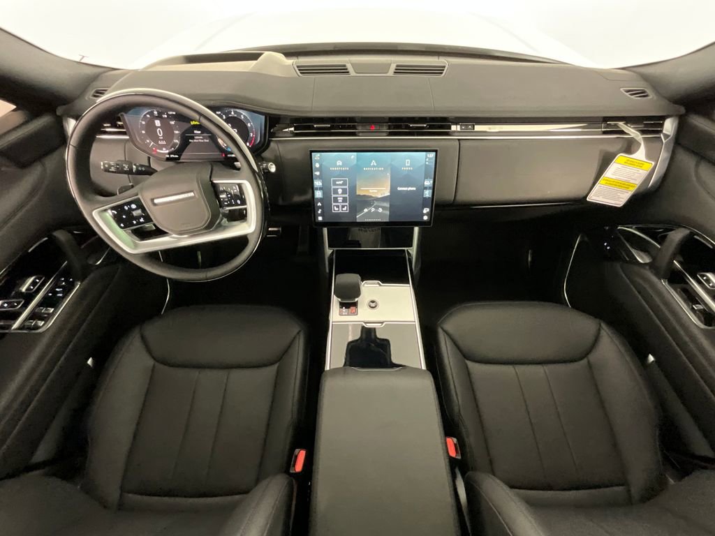 Used 2025 Land Rover Range Rover SE AWD/4WD image 10