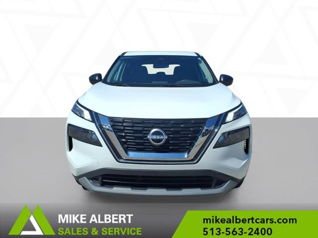 Used 2023 Nissan Rogue S AWD/4WD image 2