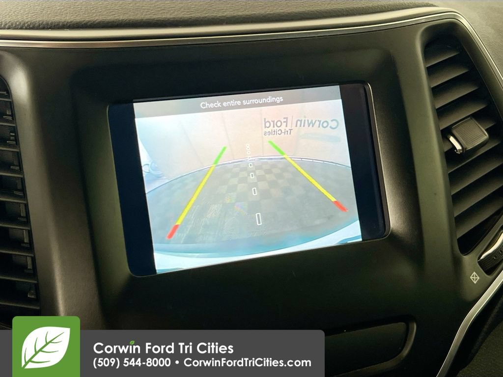 Used 2020 Jeep Cherokee Latitude Plus w/ Cold Weather Group AWD/4WD image 20