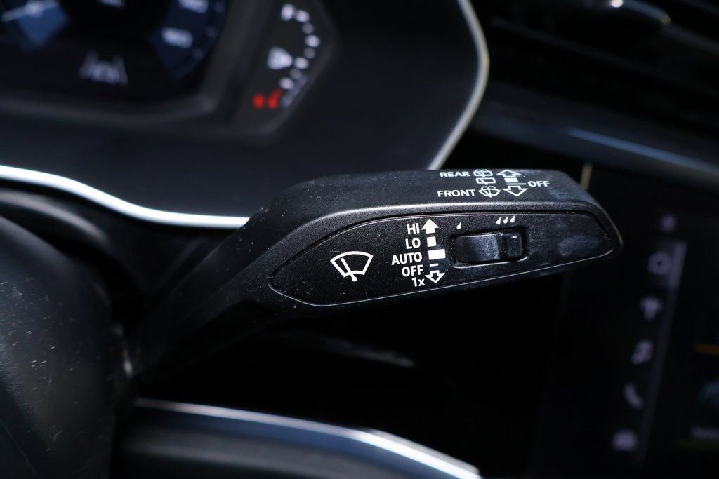 Used 2020 Audi Q3 2.0T Premium w/ Convenience Package image 27