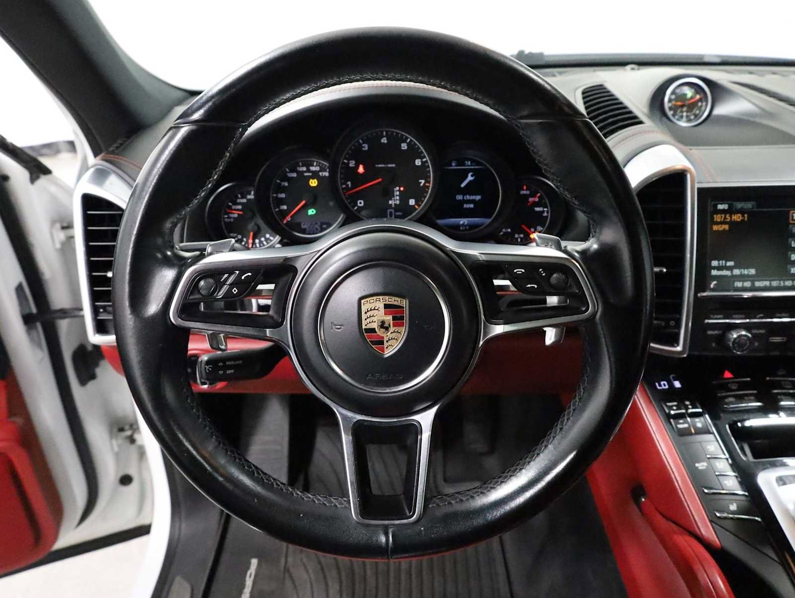 Used 2016 Porsche Cayenne AWD/4WD image 25