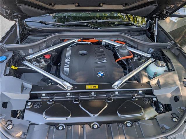 New 2026 BMW X5 xDrive50e w/ Premium Package AWD/4WD image 19