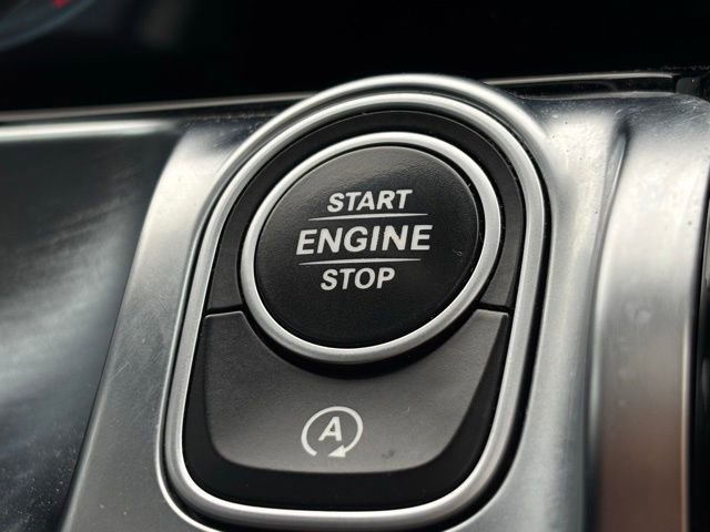 Used 2021 Mercedes-Benz GLB 250 4MATIC image 38