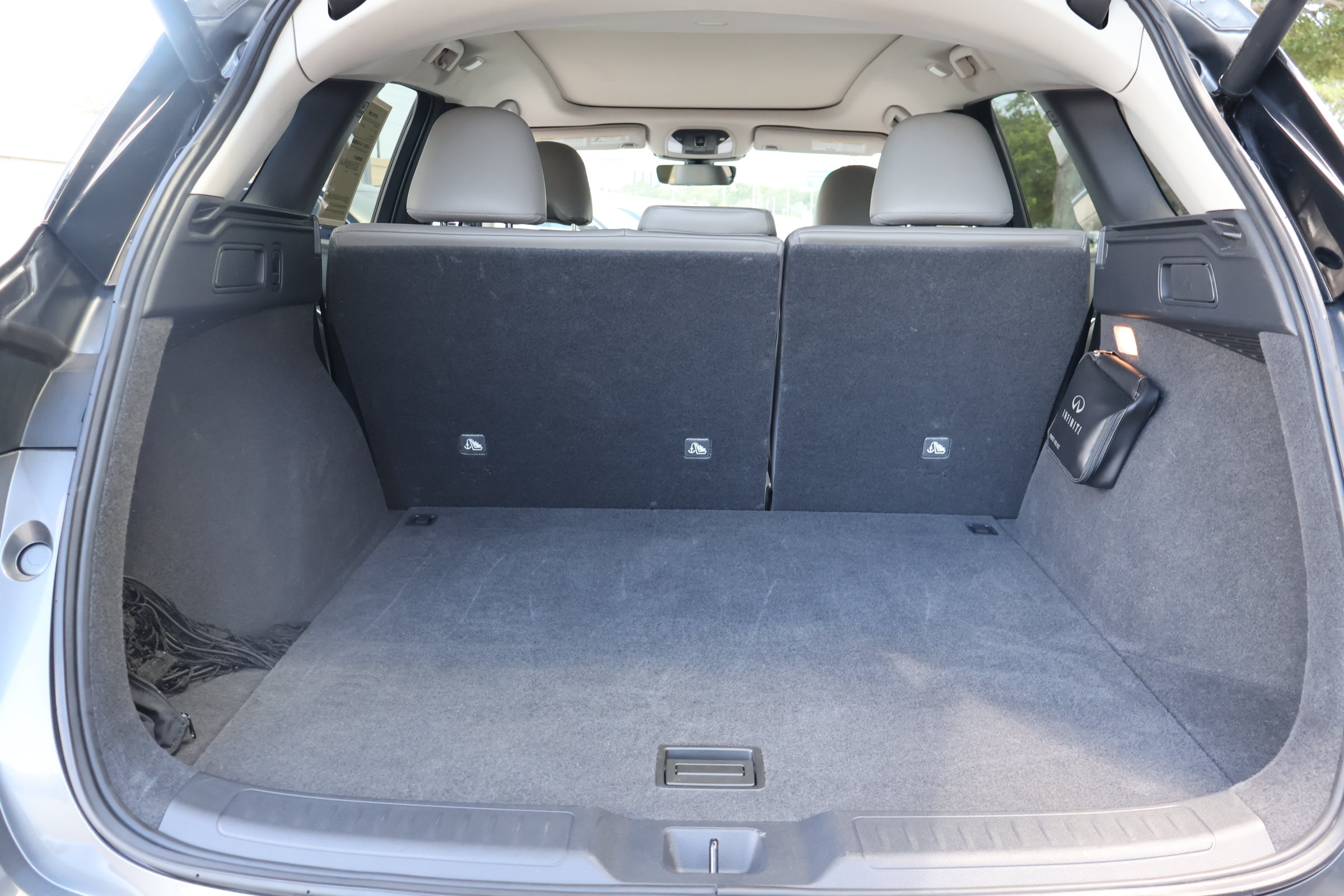 Certified 2023 INFINITI QX50 Luxe FWD image 19