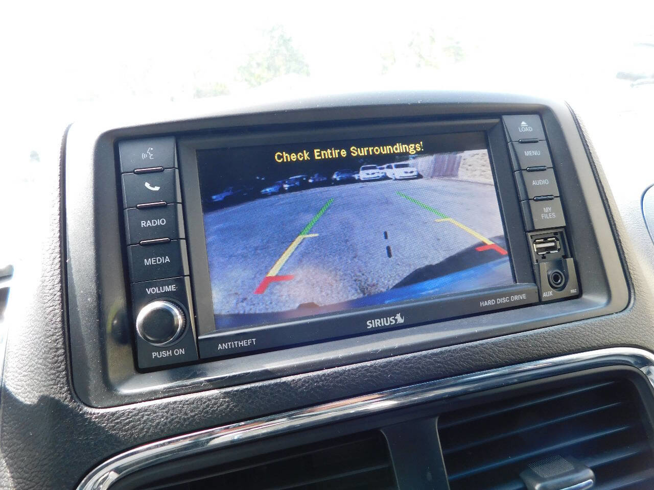Used 2017 Dodge Grand Caravan SXT image 33