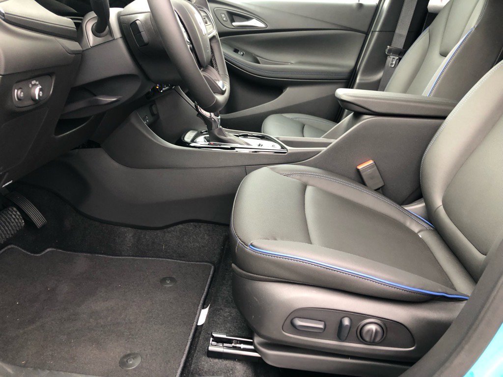 New 2025 Buick Encore GX Sport Touring w/ Comfort Package image 16