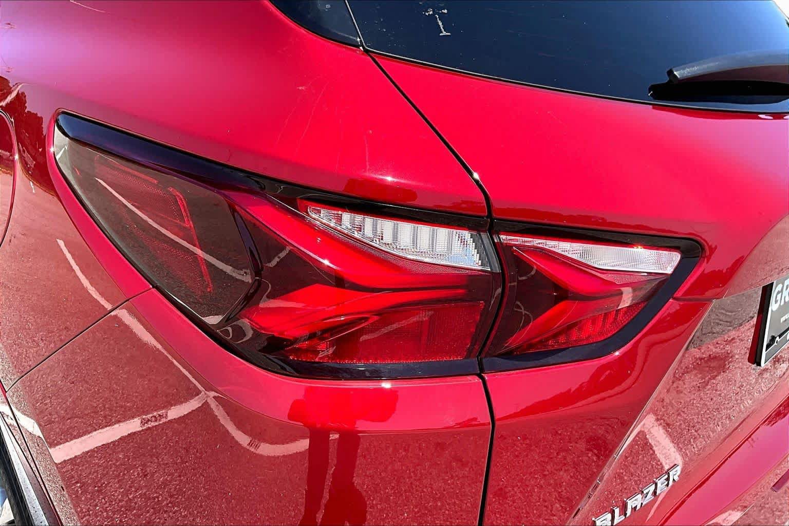 Used 2019 Chevrolet Blazer Premier w/ Sun and Wheels Package FWD image 29