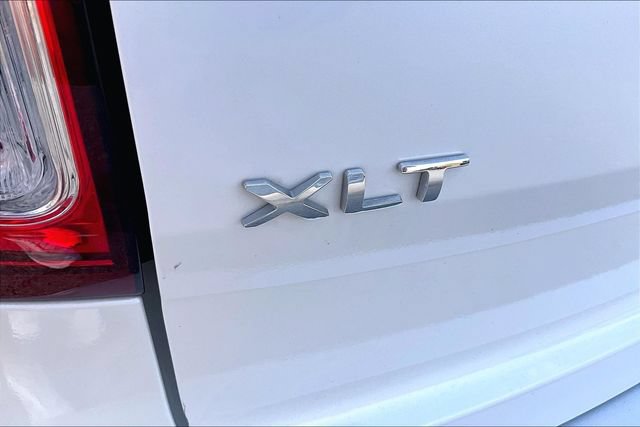 Used 2014 Ford Explorer XLT w/ Equipment Group 201A AWD/4WD image 27
