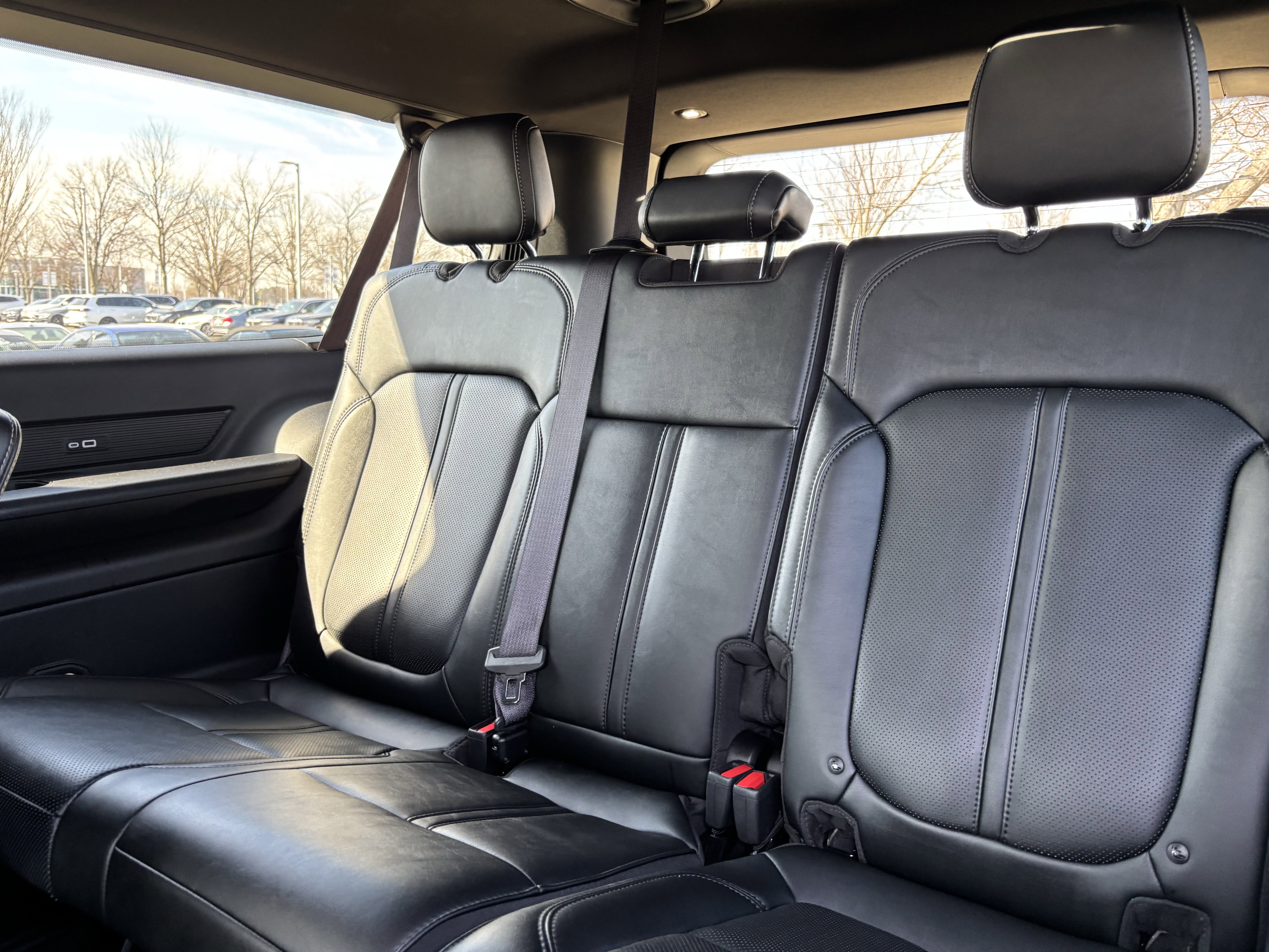 Used 2024 Jeep Wagoneer L Series II w/ Convenience Group I image 33