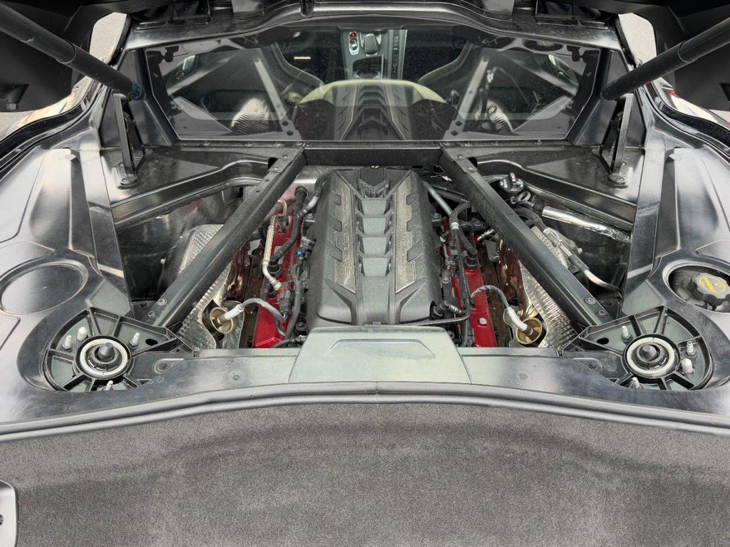 Used 2025 Chevrolet Corvette Stingray Coupe w/ Z51 Performance Package image 7
