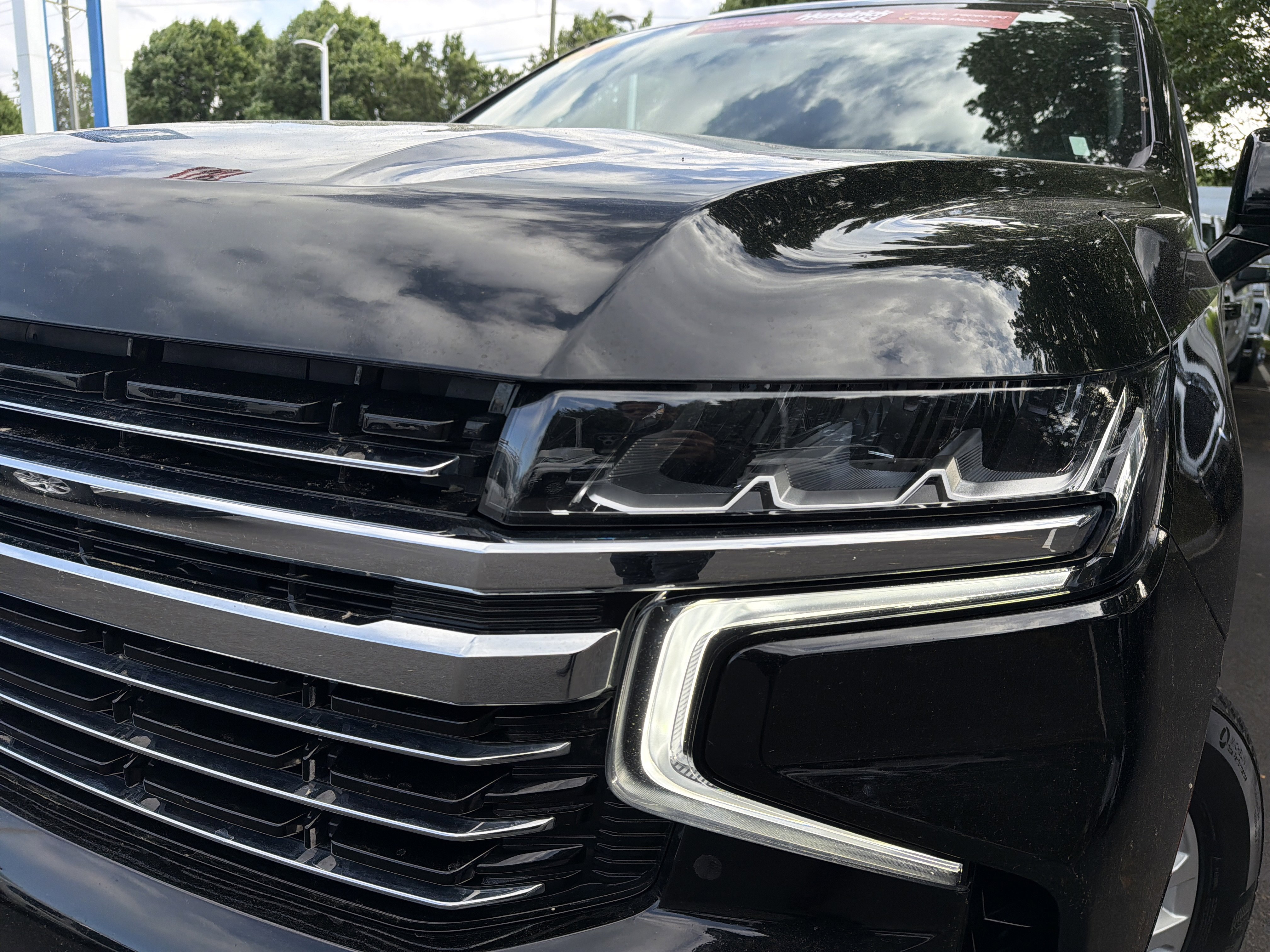 Used 2024 Chevrolet Suburban LT AWD/4WD image 6
