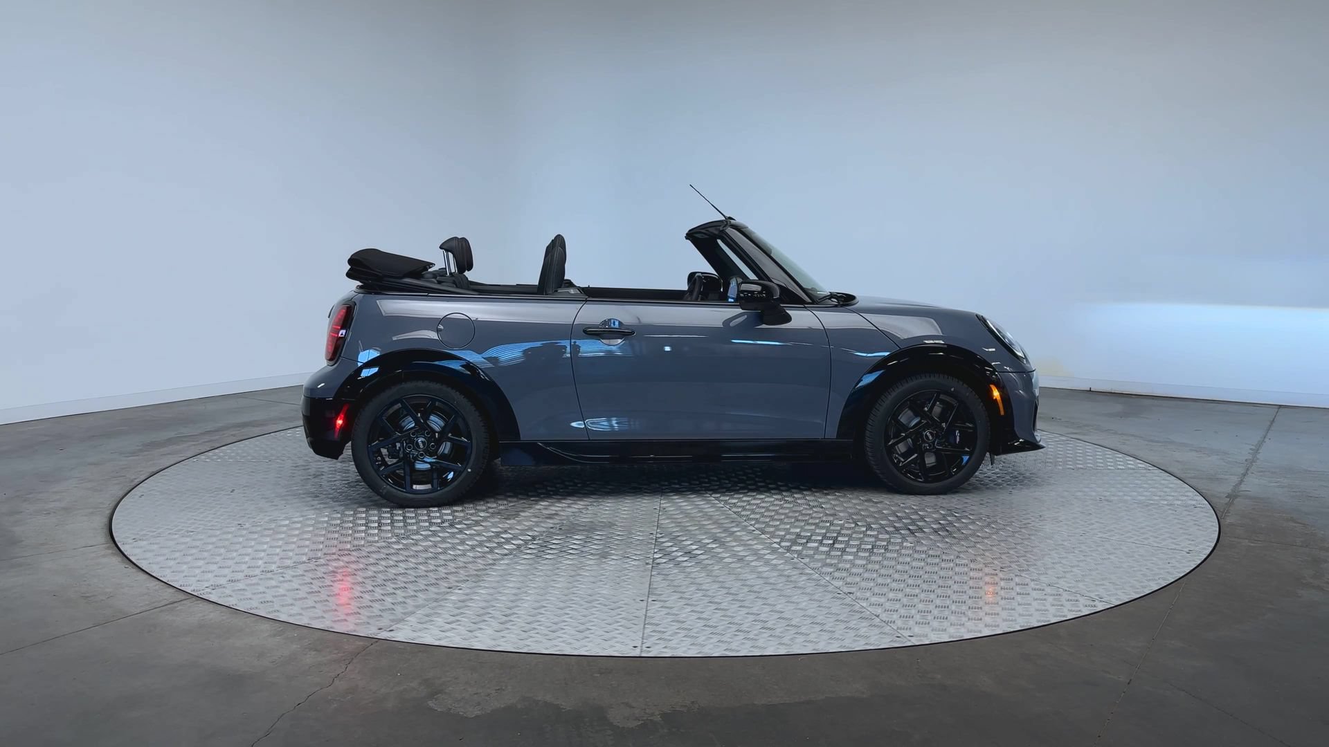 New 2026 MINI Cooper S FWD image 9