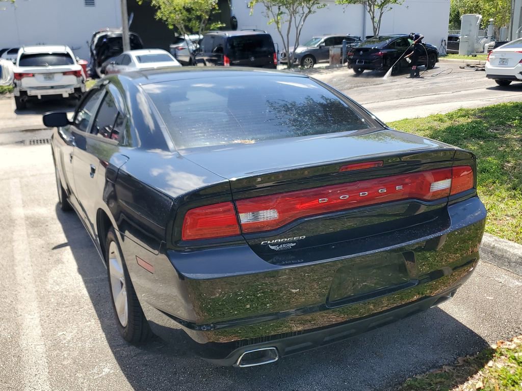 Used 2011 Dodge Charger SE image 6