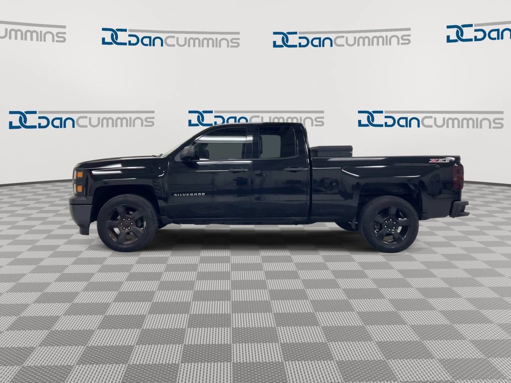 Used 2015 Chevrolet Silverado 1500 W/T w/ Black Out Edition AWD/4WD image 5