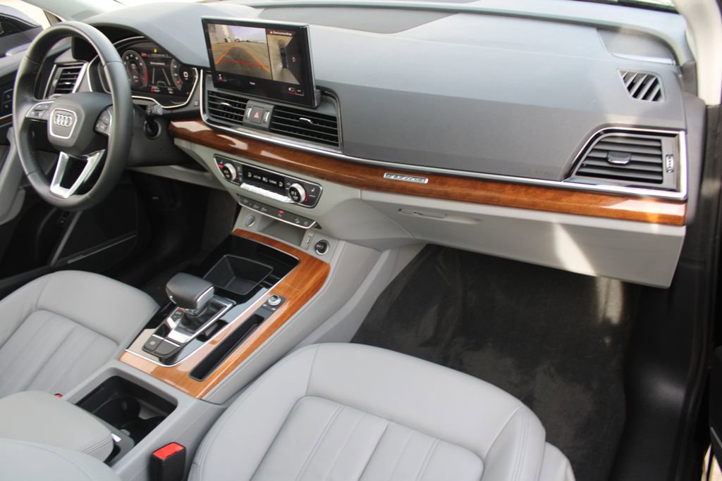 Used 2022 Audi Q5 2.0T Premium Plus w/ Premium Plus Package AWD/4WD image 28