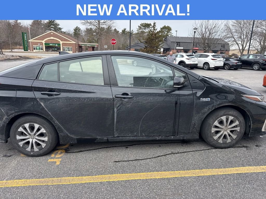 Used 2021 Toyota Prius Prime LE image 7
