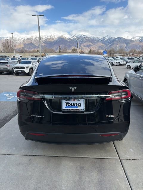 Used 2016 Tesla Model X P90D image 5