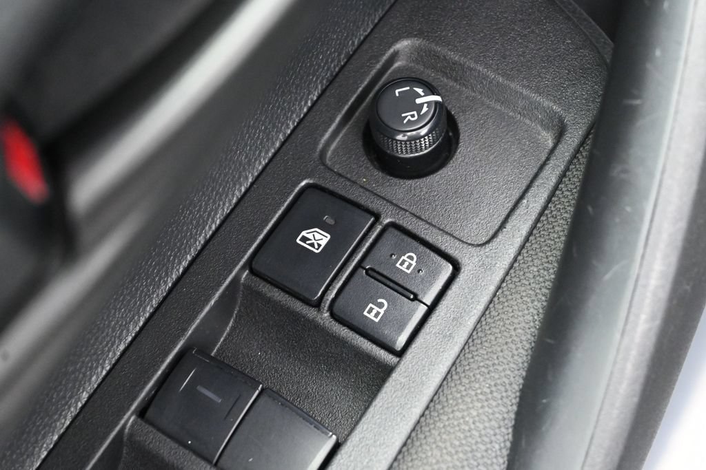 Used 2025 Toyota Corolla LE FWD image 11