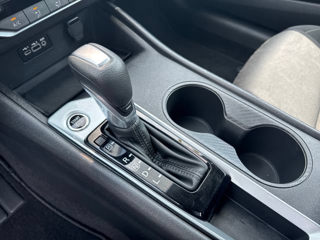 Used 2025 Nissan Altima 2.5 SV FWD image 23