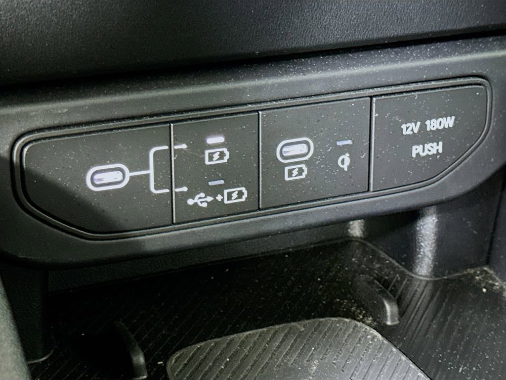 Used 2025 Kia K4 GT-Line image 24