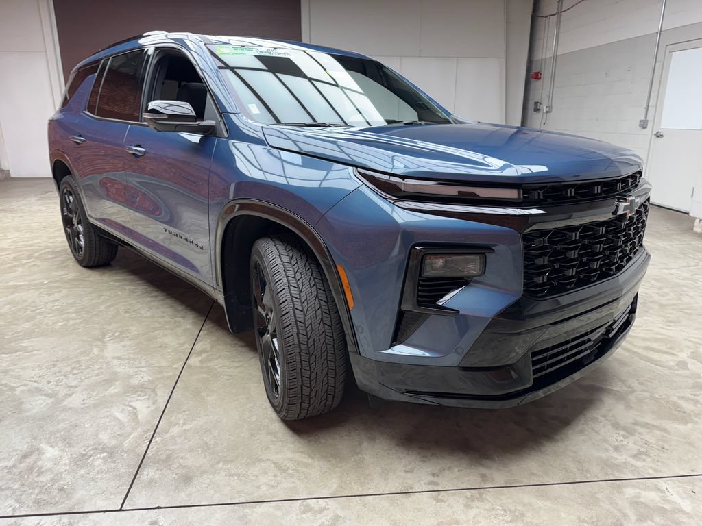 Used 2026 Chevrolet Traverse RS w/ LPO, Floor Liner Package AWD/4WD image 7