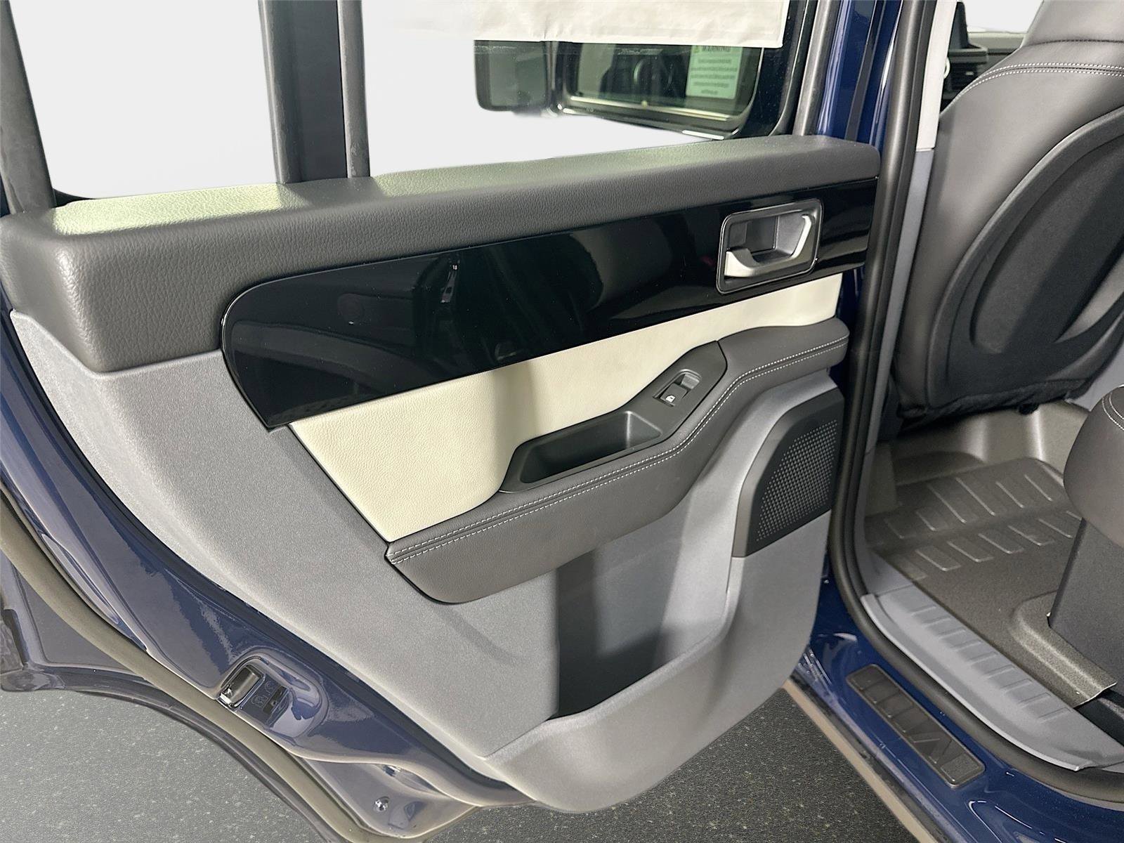 New 2025 INEOS Grenadier Fieldmaster Edition image 36