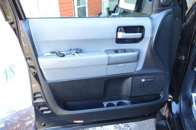 Used 2010 Toyota Sequoia Limited image 36