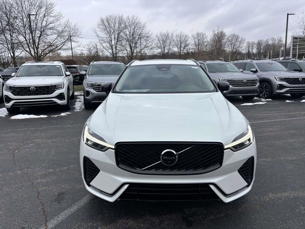 New 2026 Volvo XC60 B5 Plus w/ Protection Package Premier image 2