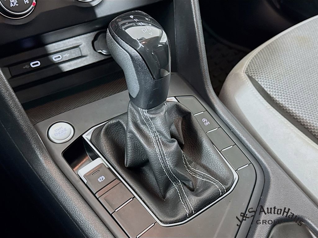 Used 2022 Volkswagen Taos S image 19