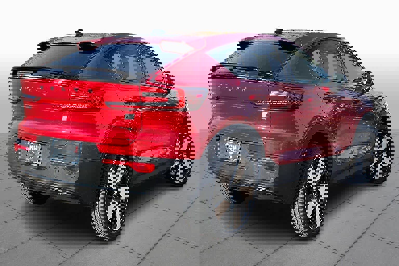 Certified 2023 Volvo C40 P8 Recharge Ultimate image 12