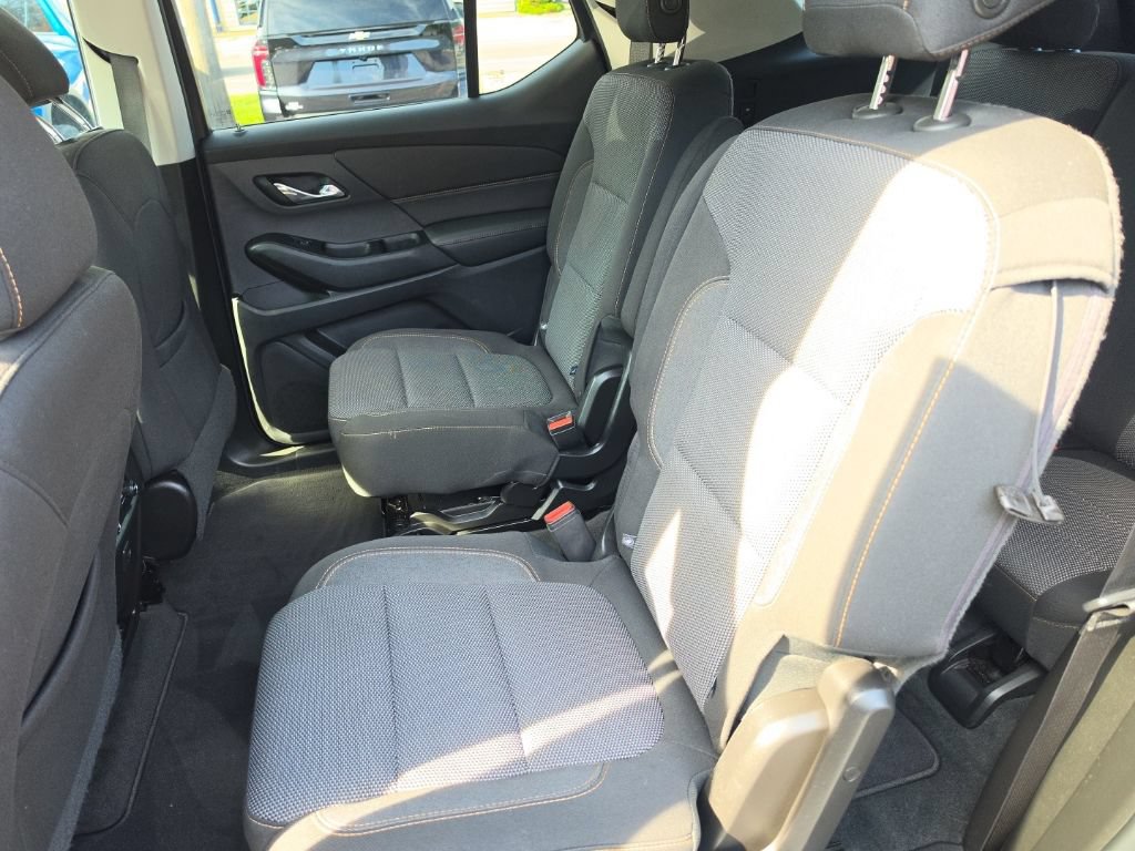 Used 2018 Chevrolet Traverse LT FWD image 25