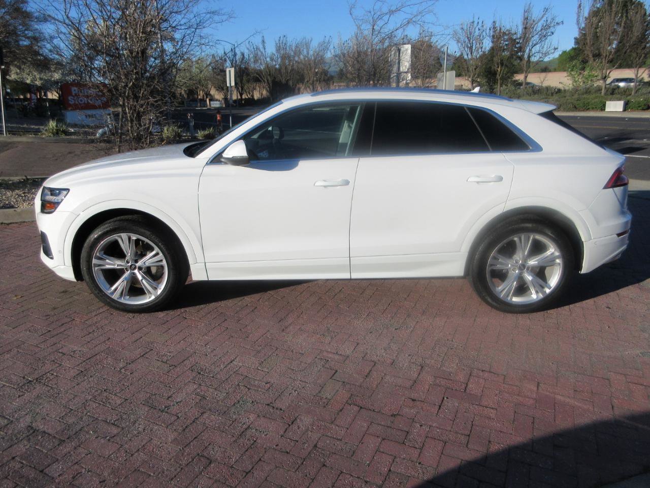 Used 2023 Audi Q8 Premium w/ Convenience Package image 3