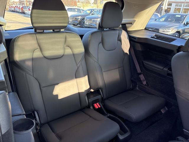 Used 2025 Volvo XC90 B6 Plus AWD/4WD image 13
