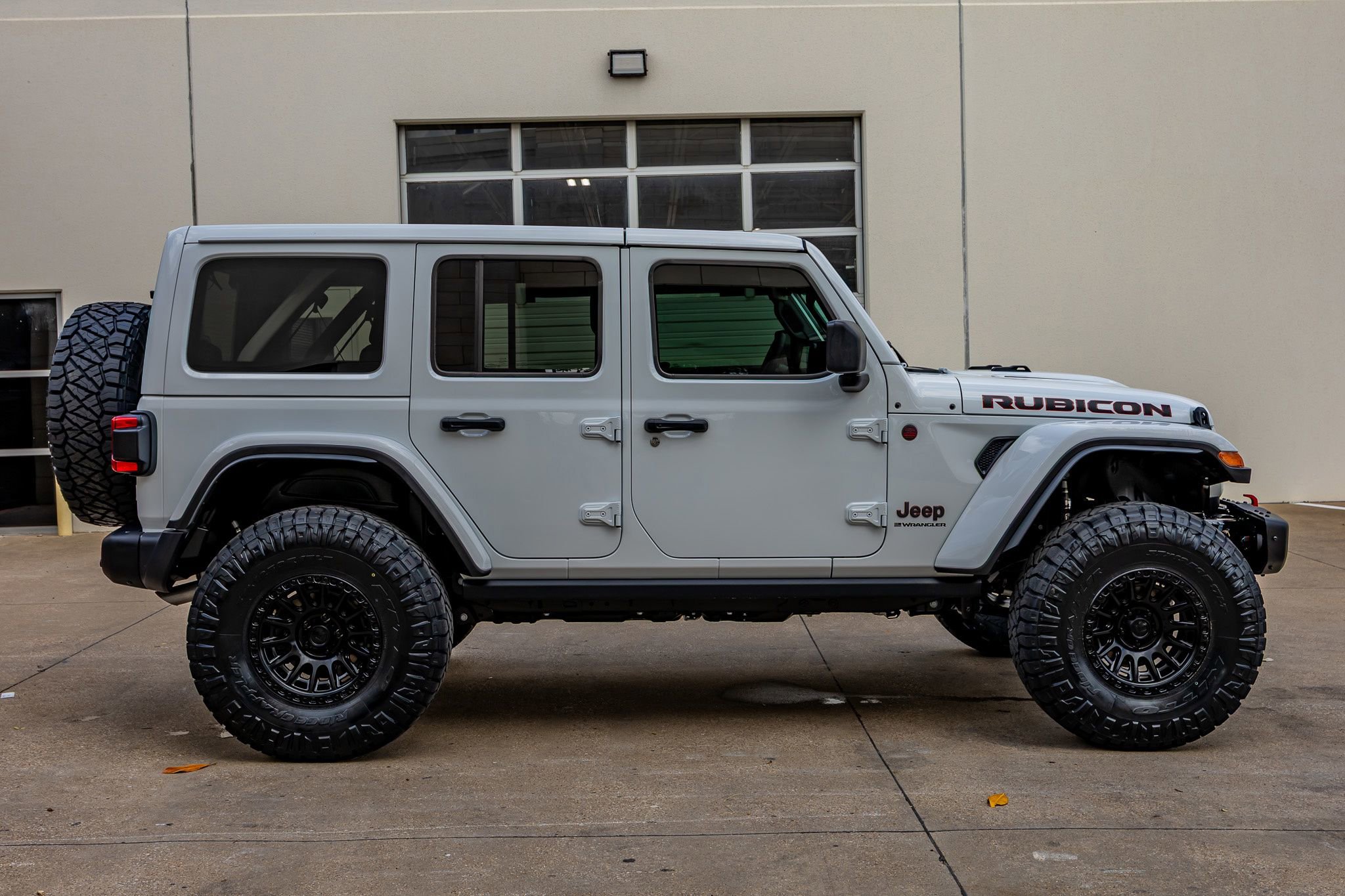 Used 2025 Jeep Wrangler Unlimited Rubicon image 11