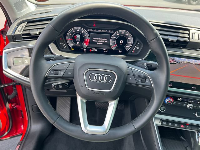 Used 2025 Audi Q3 2.0T Premium Plus w/ Premium Plus Package AWD/4WD image 14