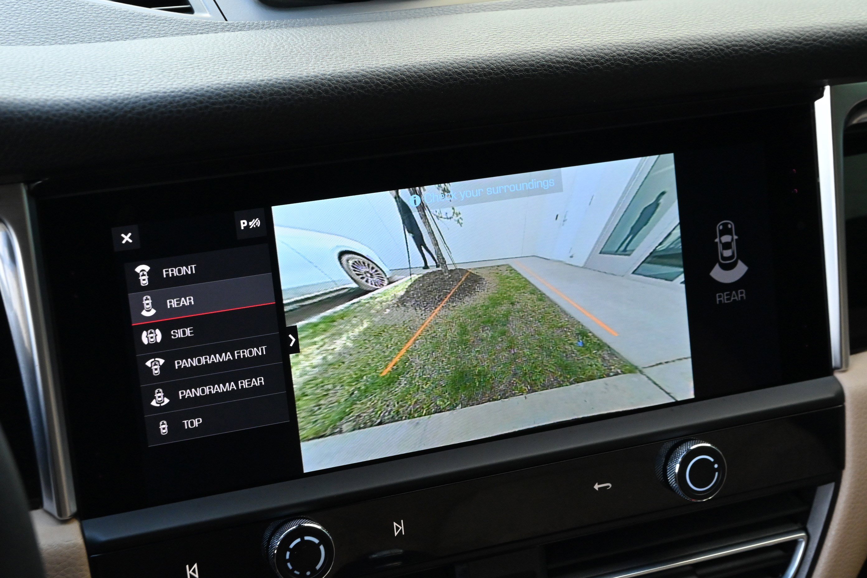 Used 2024 Porsche Macan image 17