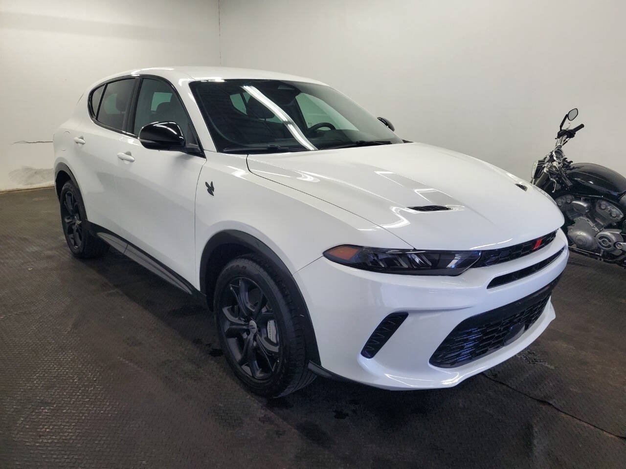 Used 2024 Dodge Hornet R/T w/ R/T Blacktop Package AWD/4WD image 3