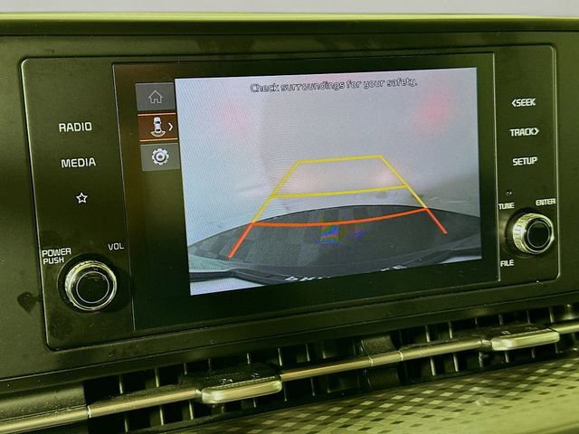 Used 2024 Kia Carnival LX image 16