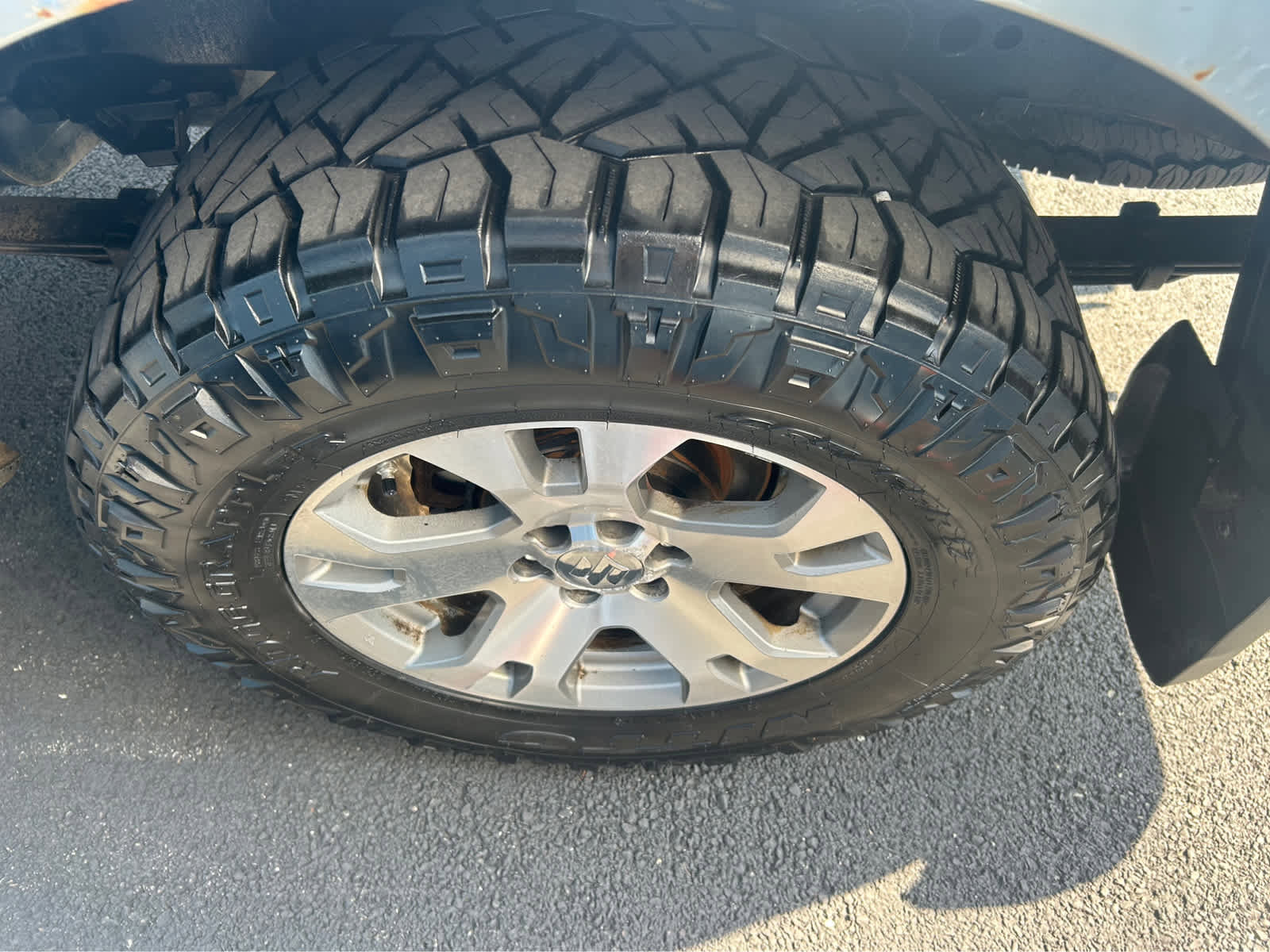 Used 2009 Suzuki Equator Sport image 26