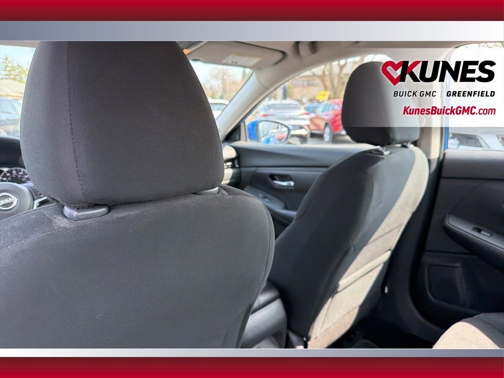 Used 2025 Nissan Sentra SV FWD image 31