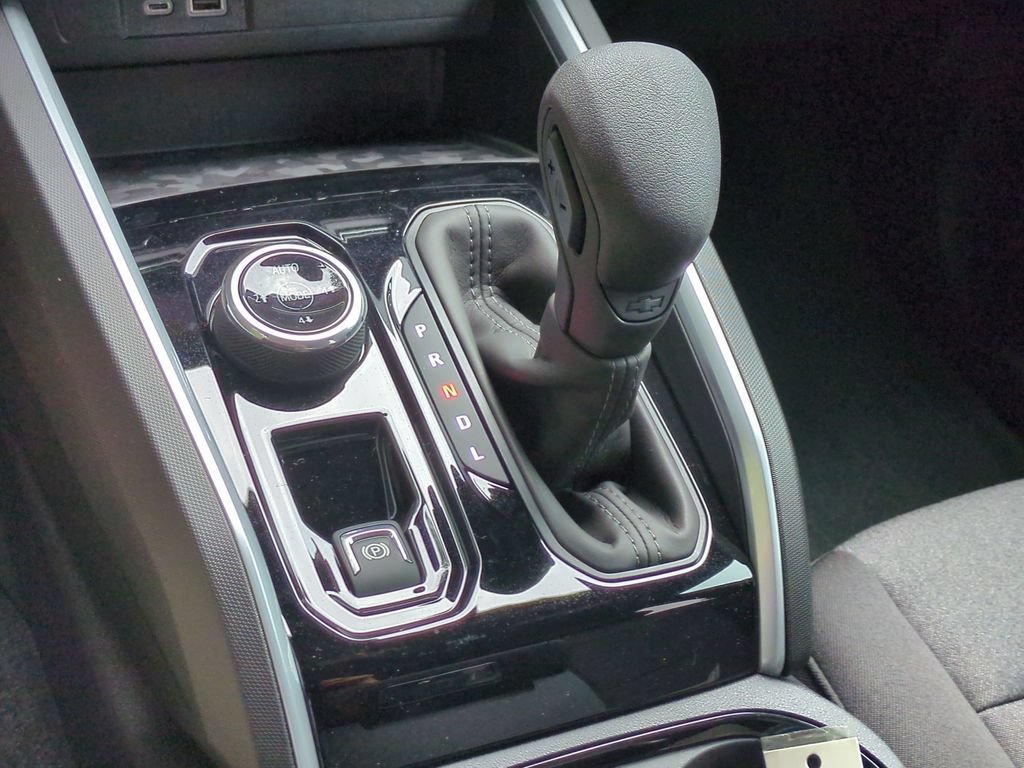 New 2026 Chevrolet Colorado Trail Boss AWD/4WD image 25