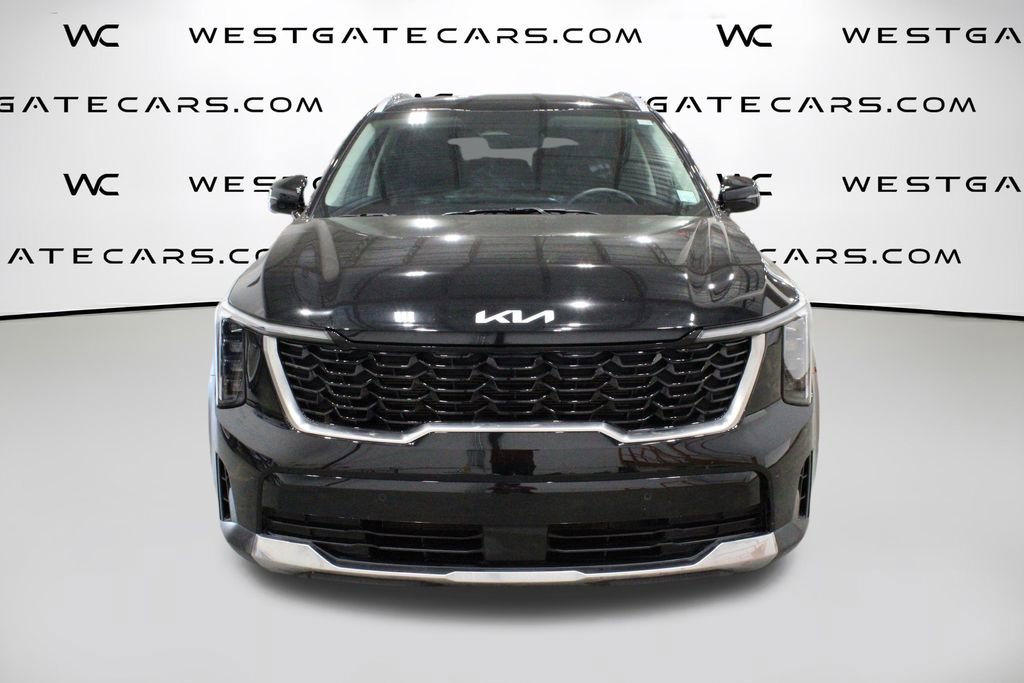 Used 2024 Kia Sorento S image 4