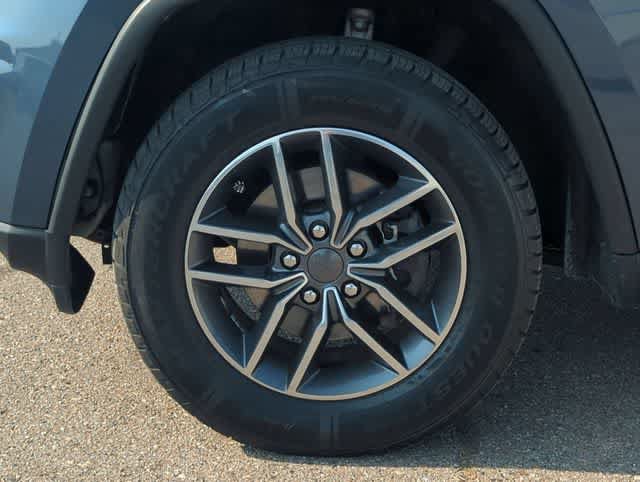 Used 2019 Jeep Grand Cherokee Limited AWD/4WD image 14