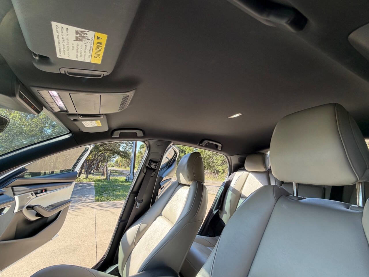 Used 2019 MAZDA MAZDA3 Hatchback w/ Preferred Package image 28