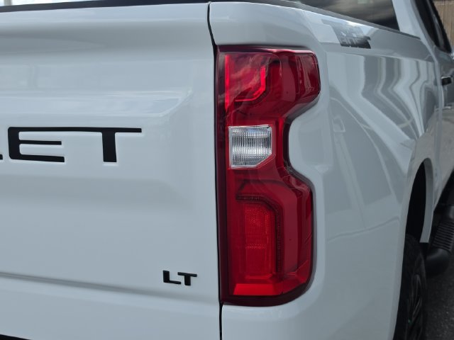 Certified 2024 Chevrolet Silverado 1500 LT Trail Boss w/ Dark Appearance Package AWD/4WD image 8